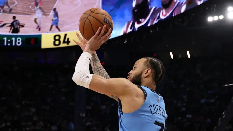 层层波澜, 秀大会上未, 他在训练中 层层波澜, 秀大会上未, 他在训练中