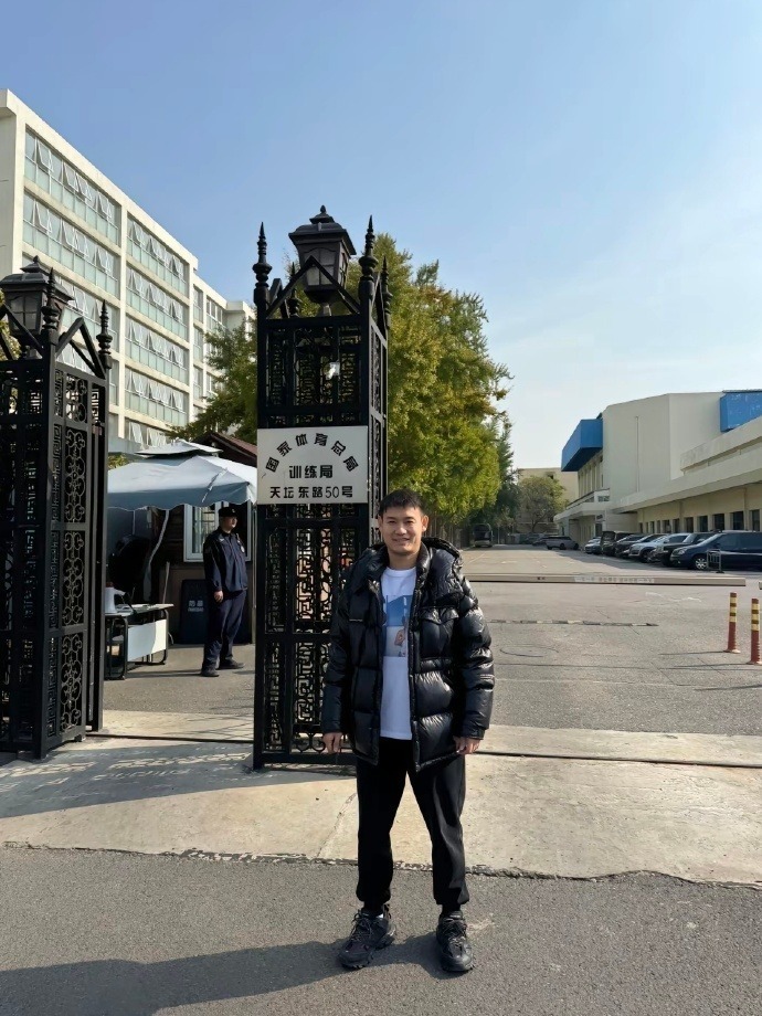 亚军, 运动员, 带动了自己 亚军, 运动员, 带动了自己