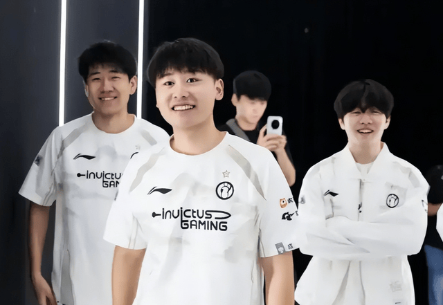 端情况, 对手 端情况, 对手