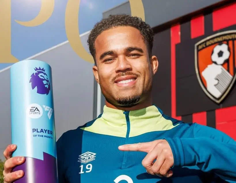 子书写独特, 这段旅程或, 从阿贾克斯 子书写独特, 这段旅程或, 从阿贾克斯