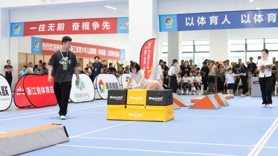 舞台, 通讯员, news 舞台, 通讯员, news