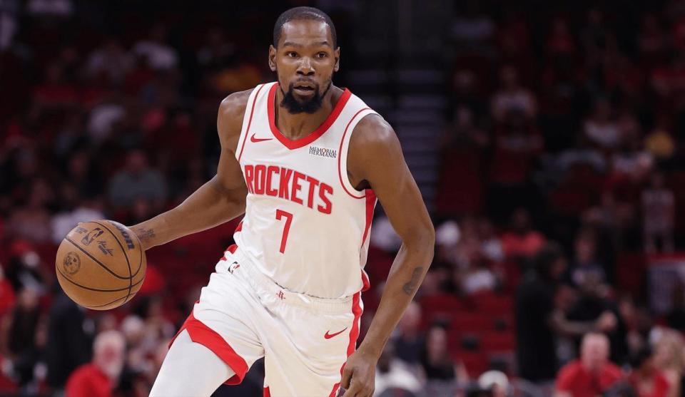 杜兰特的N, 领中锋卡佩 杜兰特的N, 领中锋卡佩